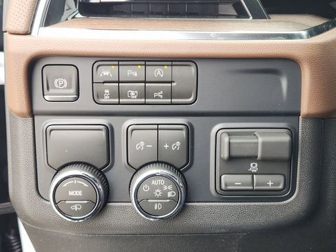 New 2026 Chevrolet Tahoe High Country image 15