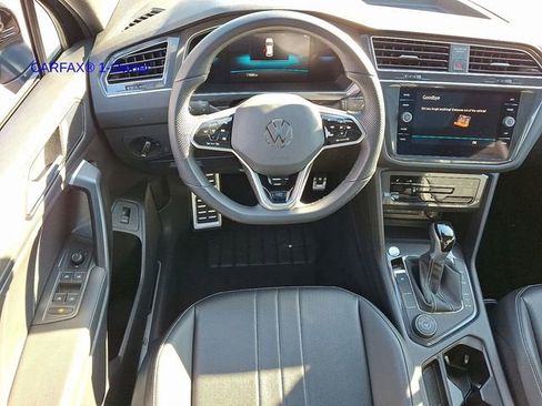 Used 2024 Volkswagen Tiguan SE R-Line image 12