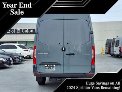 New 2024 Mercedes-Benz Sprinter 144 Cargo image 21
