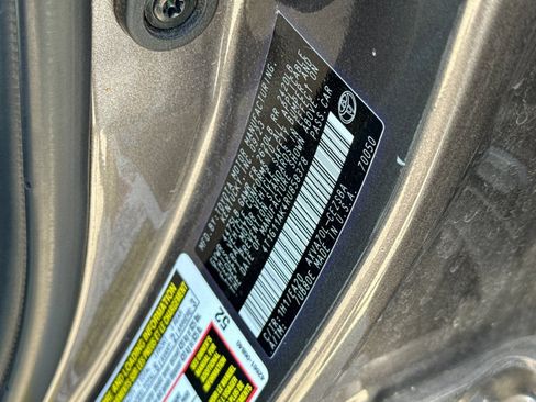 Used 2024 Toyota Camry SE FWD image 34