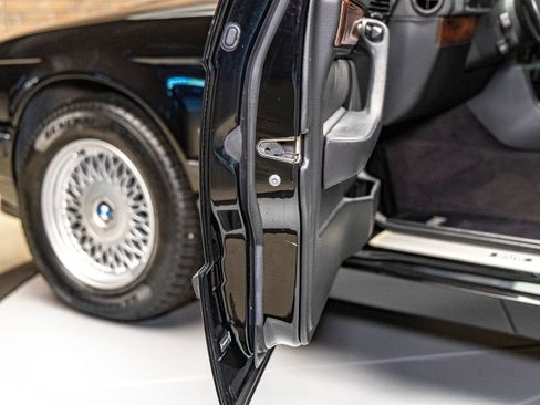 Used 1995 BMW 540i Sedan image 40