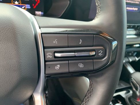 Used 2024 Chevrolet Colorado ZR2 w/ ZR2 Convenience Package III image 22