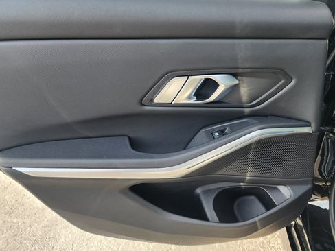 Used 2023 BMW 330i Sedan image 15