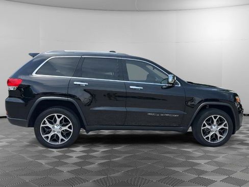 Used 2019 Jeep Grand Cherokee Limited AWD/4WD image 6