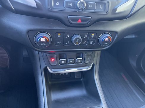 Used 2018 GMC Terrain SLE w/ Driver Convenience Package image 13