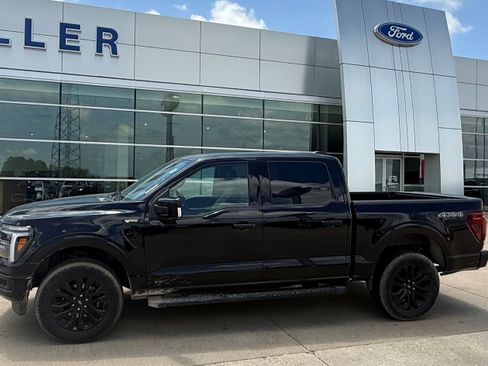 Used 2025 Ford F150 Lariat AWD/4WD image 3