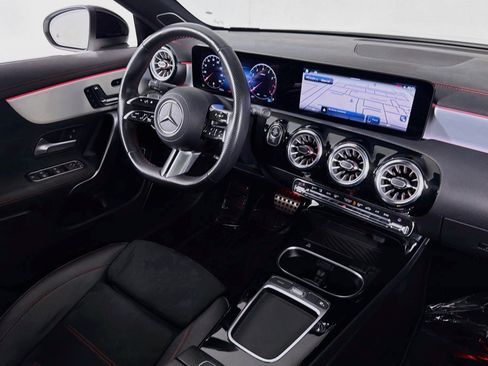 Certified 2024 Mercedes-Benz CLA 250 4MATIC image 16