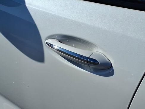 Used 2024 Buick Encore GX Sport Touring image 16