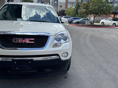 Used 2010 GMC Acadia SLT w/ Technology Package AWD/4WD image 11