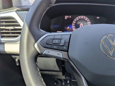 New 2026 Volkswagen Taos SE AWD/4WD image 13