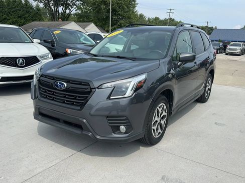 Used 2022 Subaru Forester Premium AWD/4WD image 1