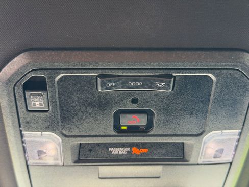 Used 2024 Toyota Tacoma TRD Sport w/ TRD Sport Upgrade Package image 26