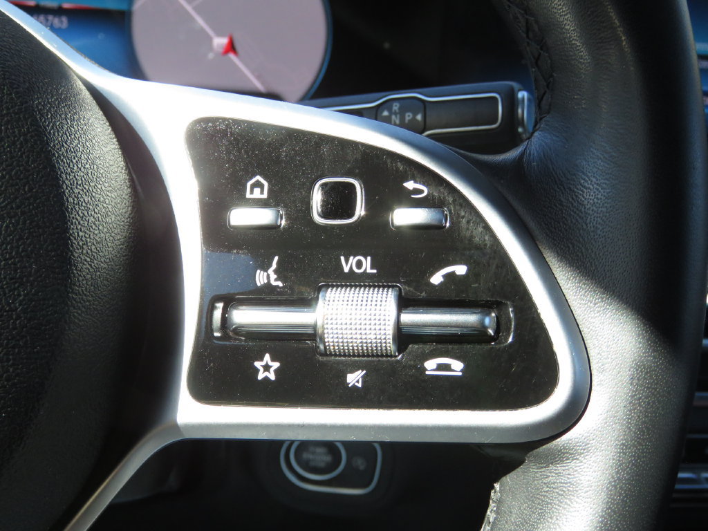 Used 2021 Mercedes-Benz GLE 350 4MATIC image 23