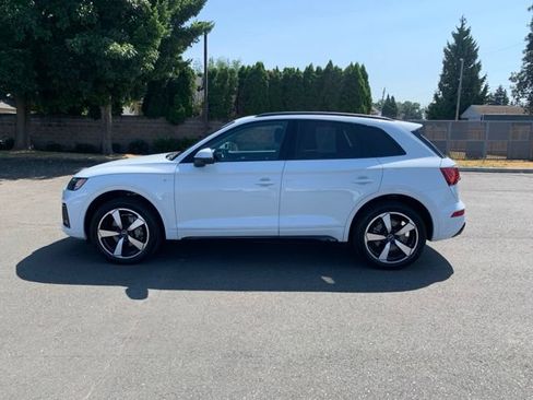 Used 2022 Audi Q5 2.0T Premium Plus AWD/4WD image 2