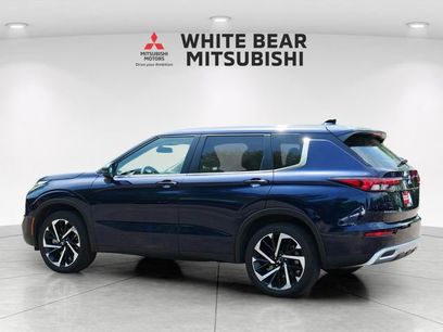 Used 2023 Mitsubishi Outlander SE