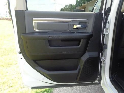 Used 2022 RAM 1500 Classic SLT w/ Electronics Group AWD/4WD image 20