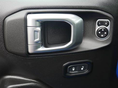 Used 2024 Jeep Wrangler Unlimited Sport AWD/4WD image 13