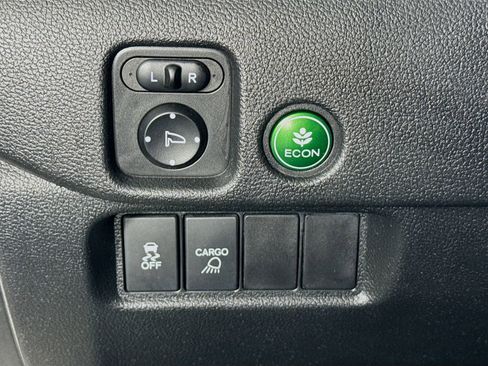 Used 2017 Honda Ridgeline RTL image 11