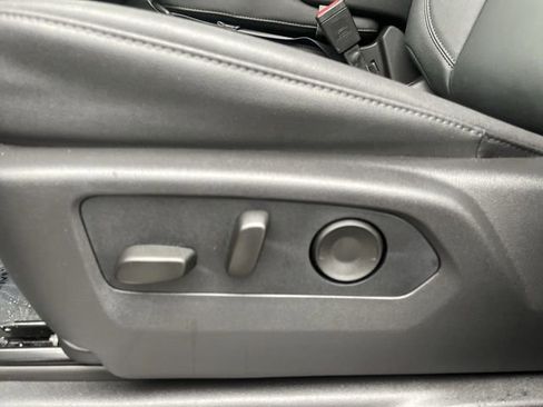 Used 2025 Chevrolet Silverado 2500 LT w/ Trail Boss Package image 12