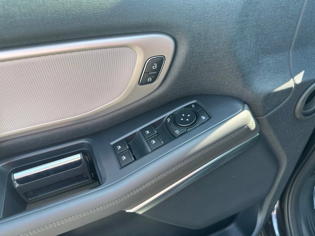 New 2027 Ford Expedition Max Active RWD image 15