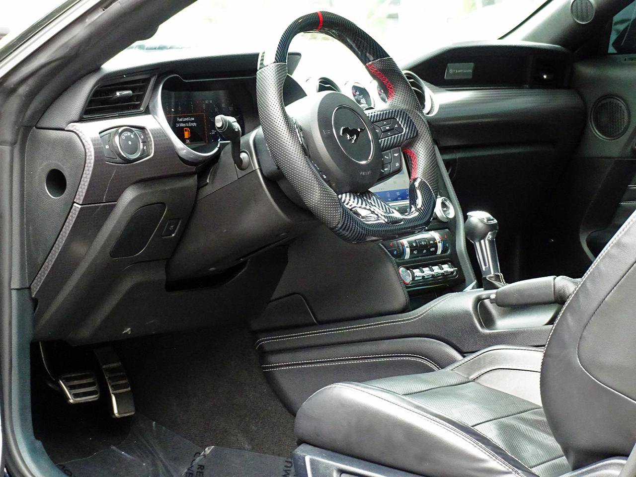 Used 2021 Ford Mustang GT Premium w/ GT Performance Package RWD image 17