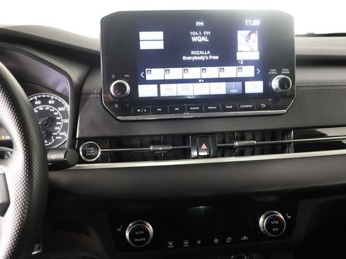 Used 2024 Mitsubishi Outlander SE image 39