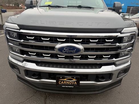Used 2023 Ford F350 Lariat image 31