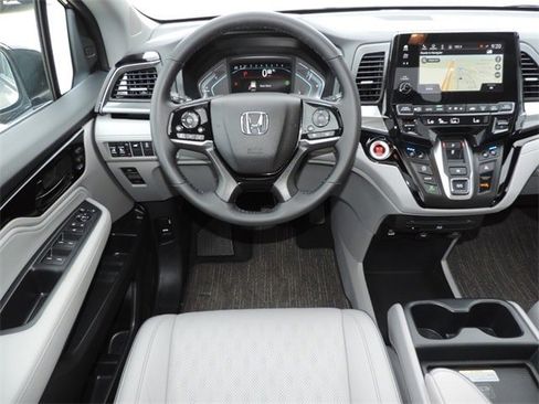 Used 2024 Honda Odyssey Elite image 15