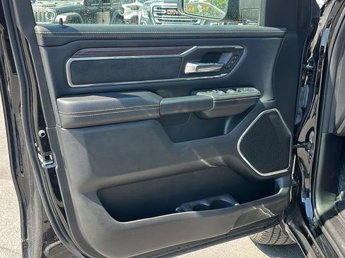 Used 2025 RAM 1500 Laramie w/ Sport Appearance Package AWD/4WD image 9