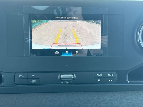 Used 2024 Mercedes-Benz Sprinter 3500 image 34