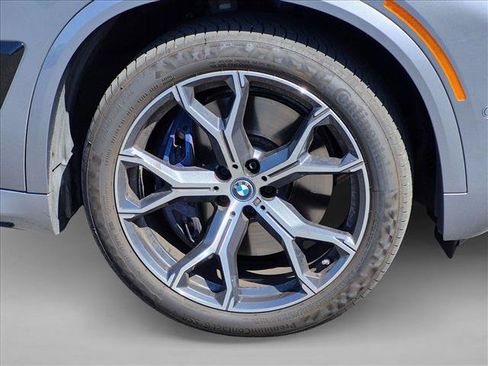 Used 2024 BMW X5 xDrive50e w/ M Sport Package AWD/4WD image 16
