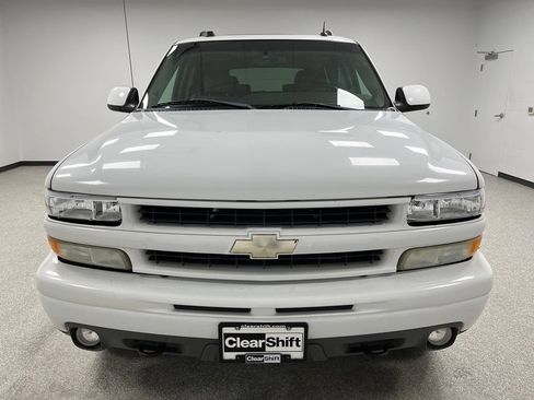 Used 2005 Chevrolet Tahoe Z71 w/ Preferred Equipment Group AWD/4WD image 3