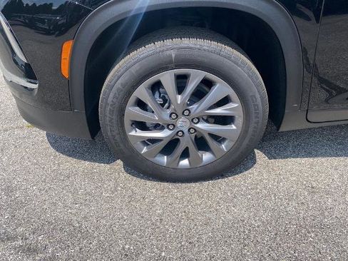 New 2025 Buick Enclave Preferred w/ Power Package image 11