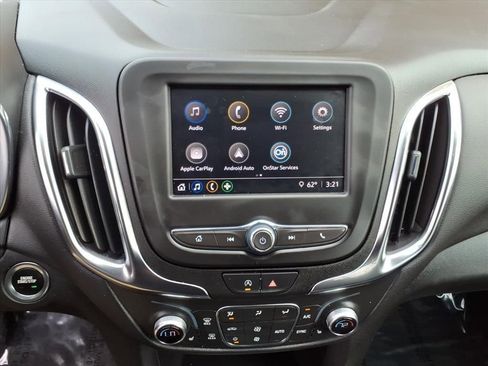 Used 2024 Chevrolet Equinox LT image 21