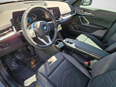 New 2026 BMW X1 xDrive28i image 3