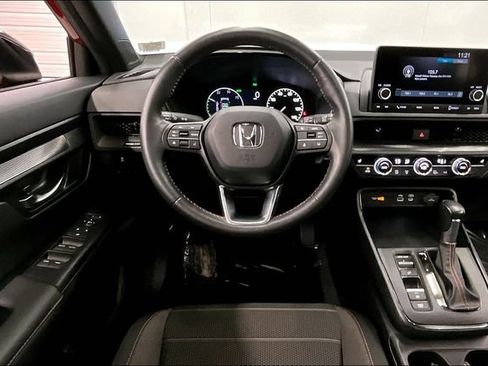 Used 2024 Honda CR-V Sport image 6