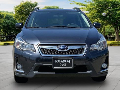 Used 2017 Subaru Crosstrek 2.0i Premium AWD/4WD image 2