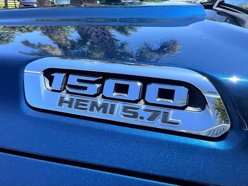 Used 2019 RAM 1500 Big Horn AWD/4WD image 30