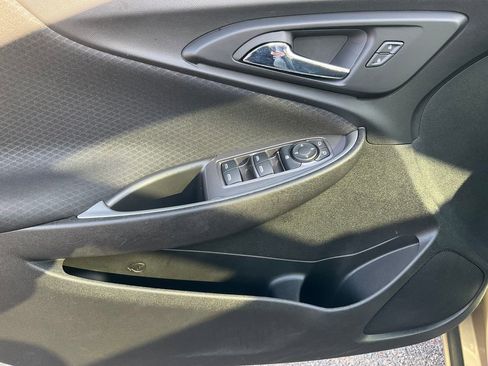 Used 2023 Chevrolet Malibu LT image 23