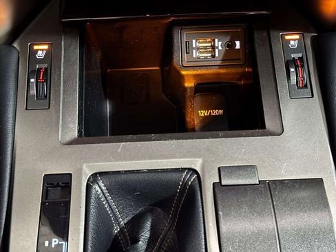 Used 2017 Lexus GX 460 Premium image 23