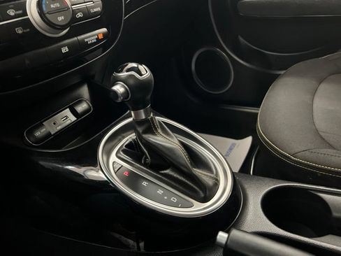 Used 2016 Kia Soul + w/ Audio Package FWD image 30
