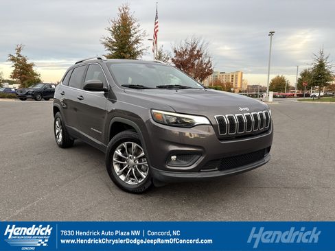Used 2019 Jeep Cherokee Latitude Plus image 1