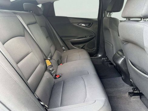 Used 2018 Chevrolet Malibu LS FWD image 15