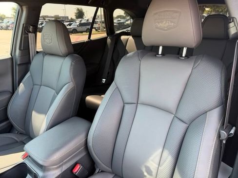 Used 2025 Subaru Outback Wilderness AWD/4WD image 11