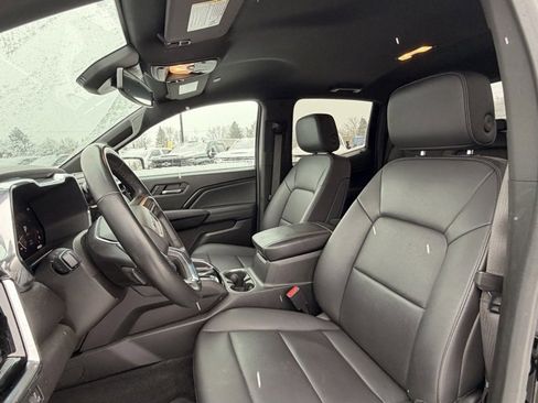 Used 2024 GMC Canyon Elevation w/ Elevation Premium Package image 8