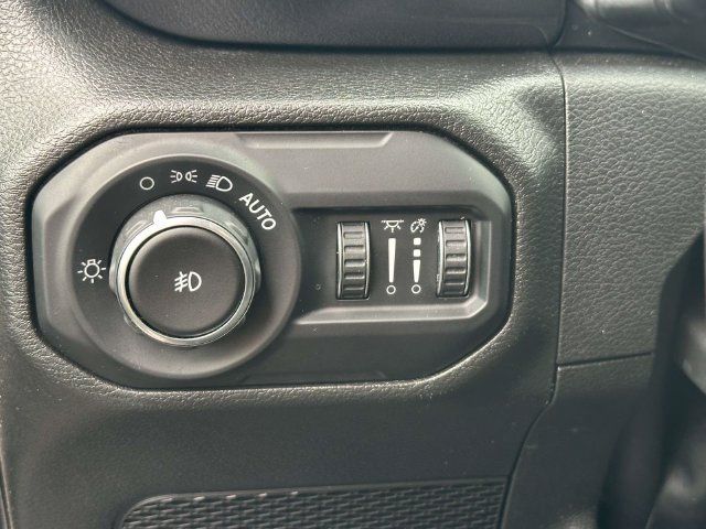 Used 2022 Jeep Wrangler Unlimited Sport AWD/4WD image 25