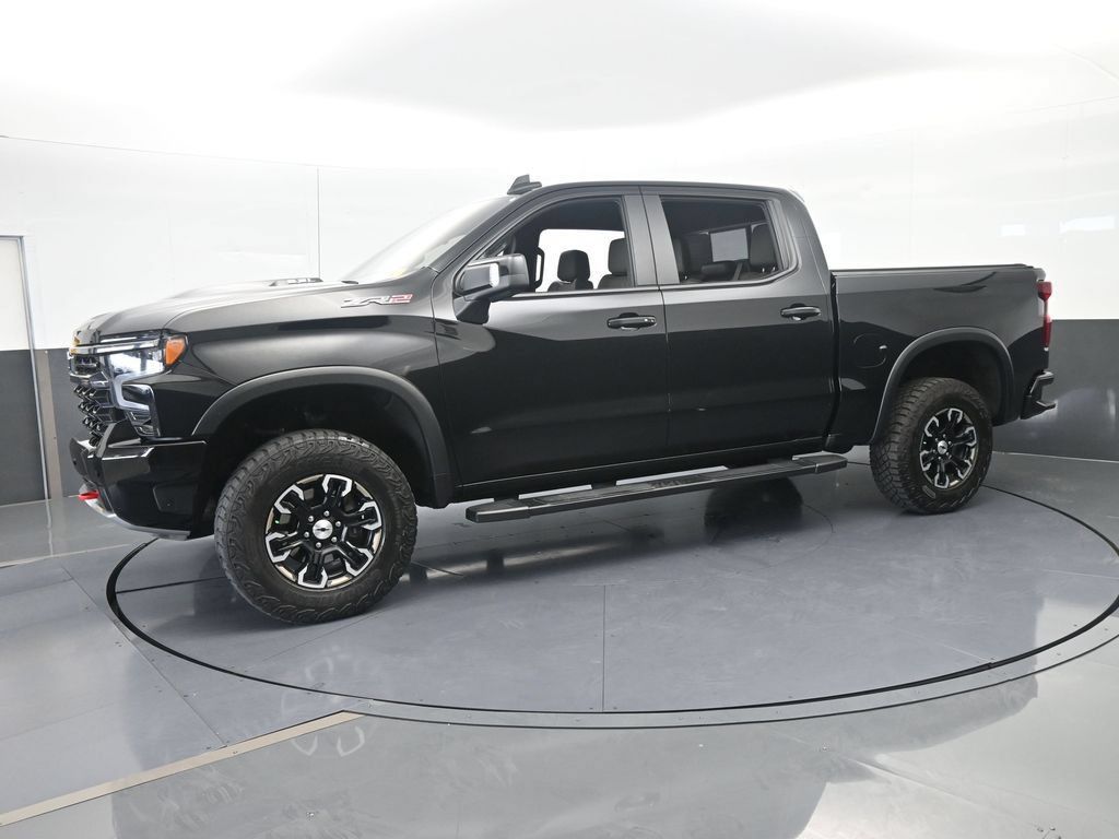 Used 2025 Chevrolet Silverado 1500 ZR2 w/ Technology Package AWD/4WD image 2