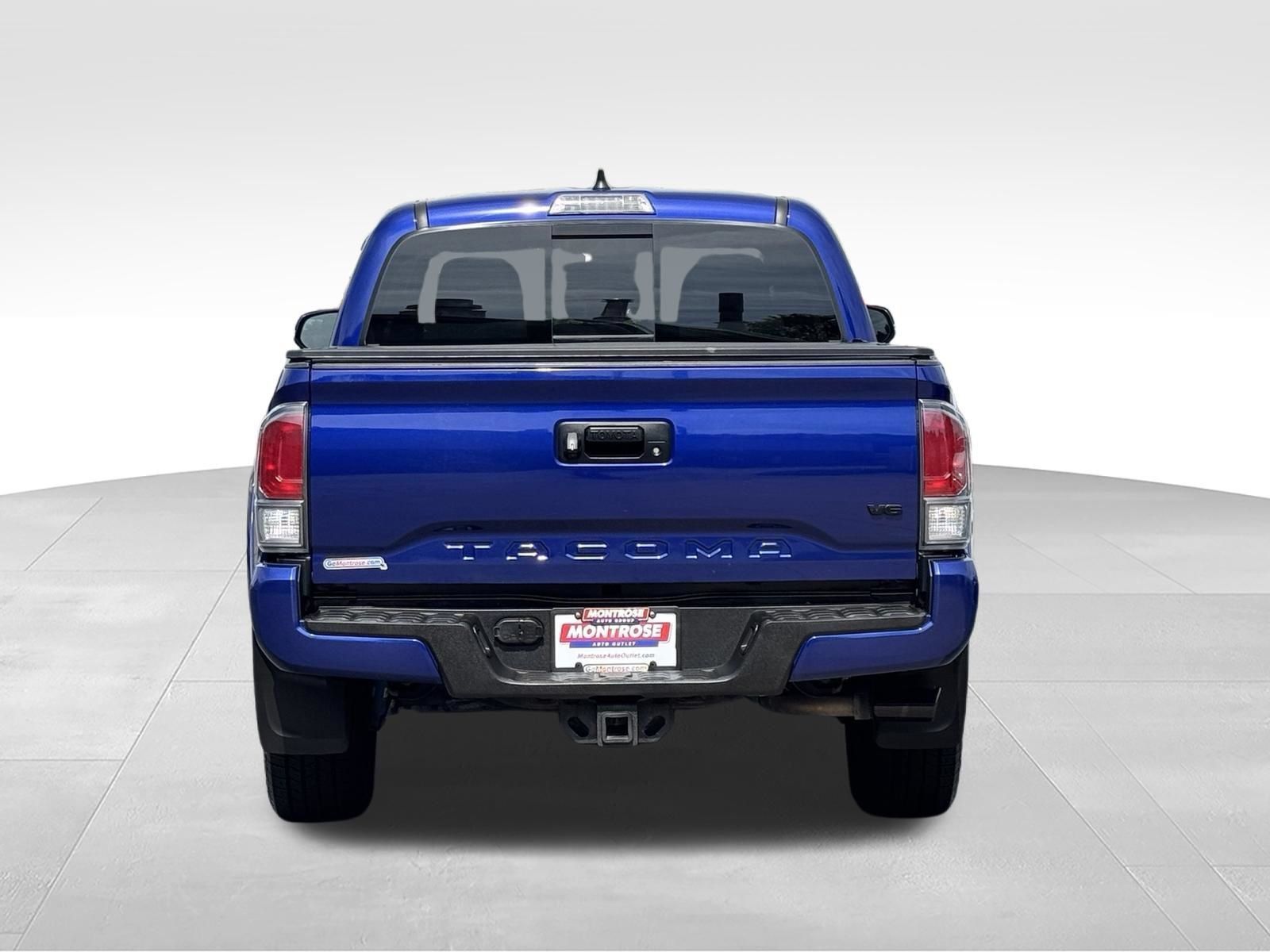 Used 2022 Toyota Tacoma TRD Sport AWD/4WD image 6