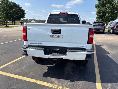 Used 2017 GMC Sierra 3500 Denali w/ Duramax Plus Package AWD/4WD image 17