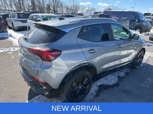 Used 2024 Buick Encore GX Sport Touring image 6